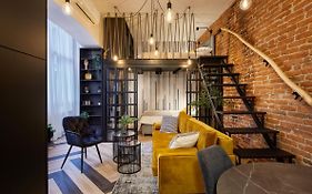 Joseph Studio Apartment By Irundo